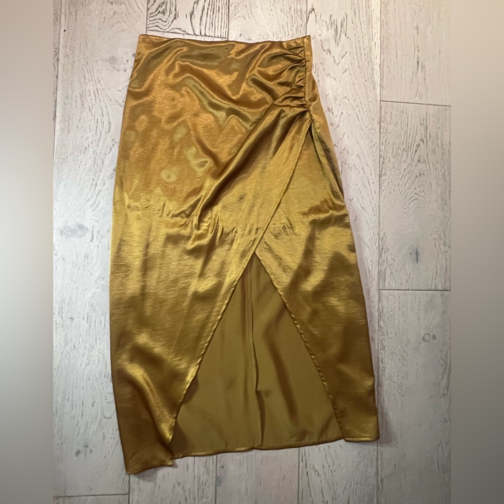 NWT Western Gold Silk Skirt Size Small